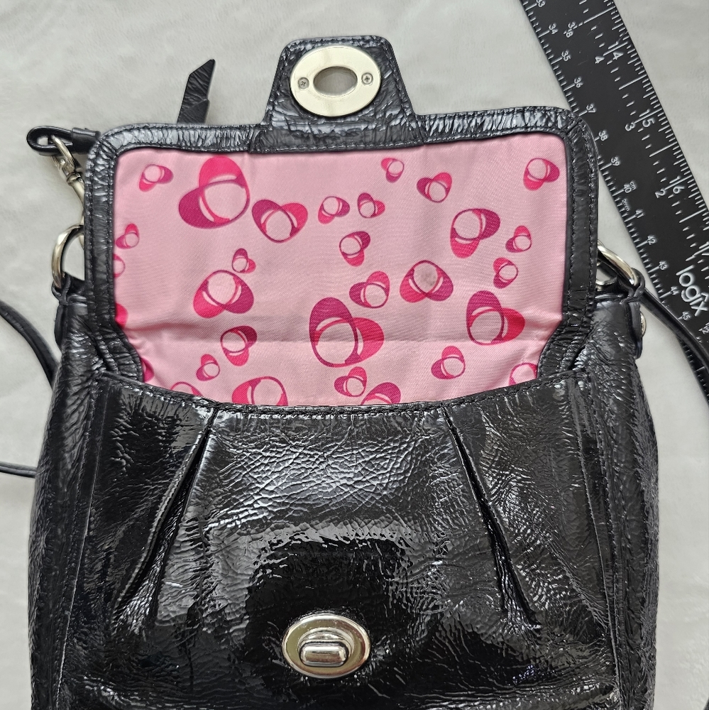 ❌️SOLD❌️EUC Coach Poppy Black Patent Leather Shoulder Bag - Picture 10 of 15